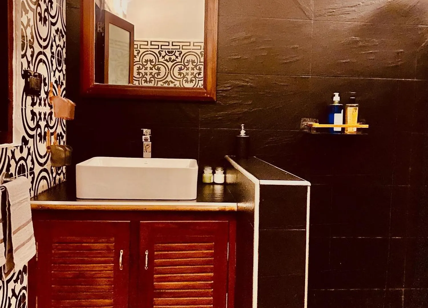 Room In House - Kesaviyam Luxury Heritagesuites Kovalam Lighthouse Vendégház